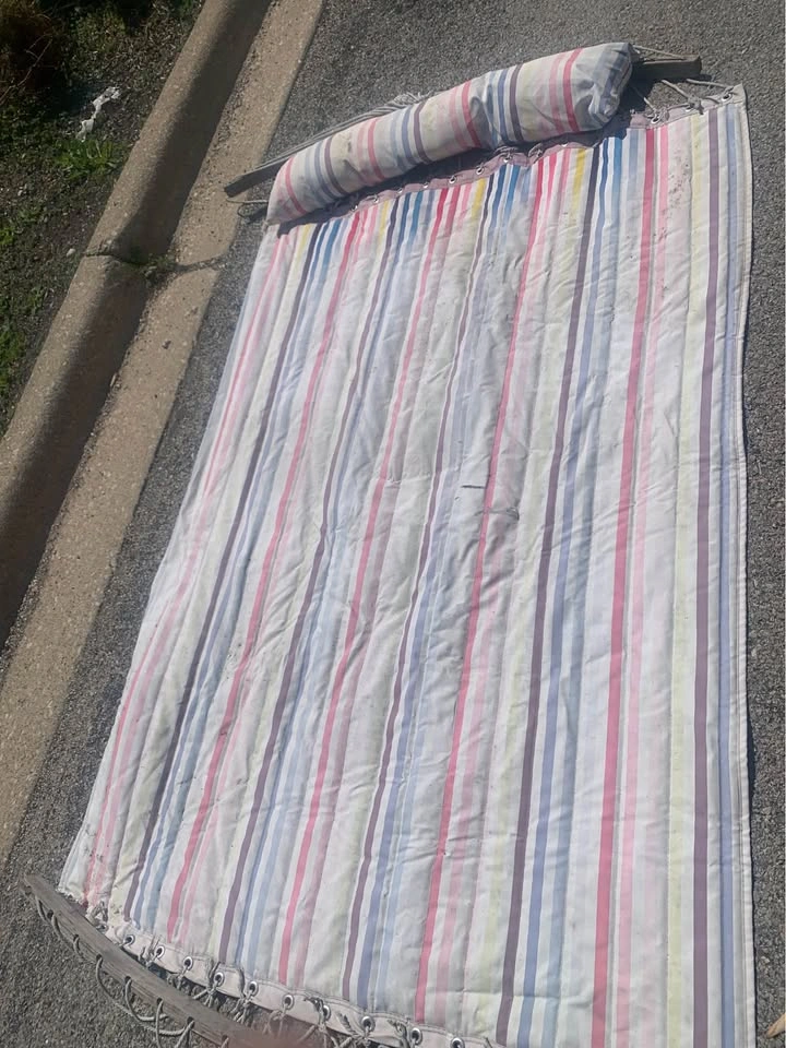 Large Hammock Swing 97”wx54”d - photo 5