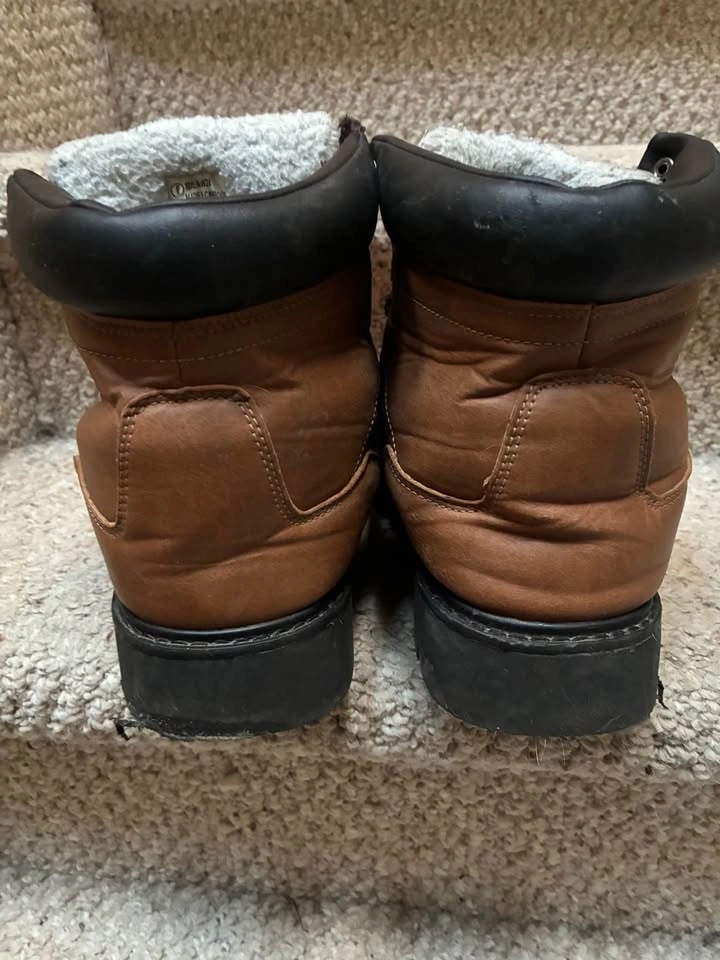 Winter boots men’s size 9 - photo 2