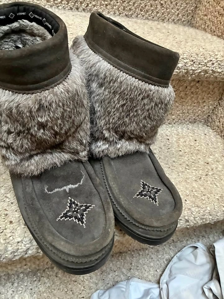 Mukluks by Manitoba 11L/9M