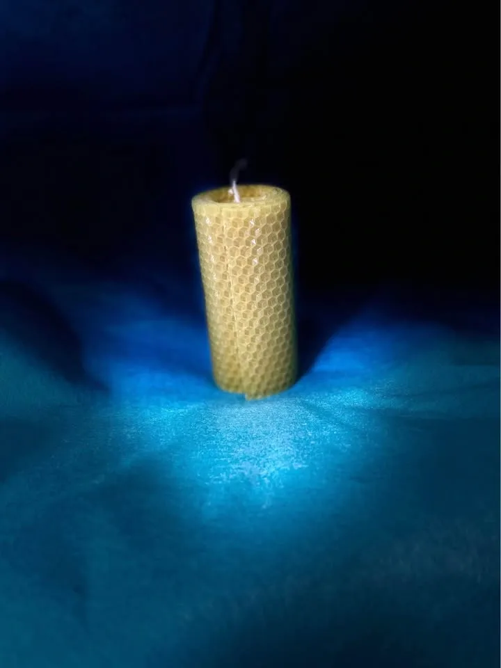 Handmade Beeswax Candles - photo 2