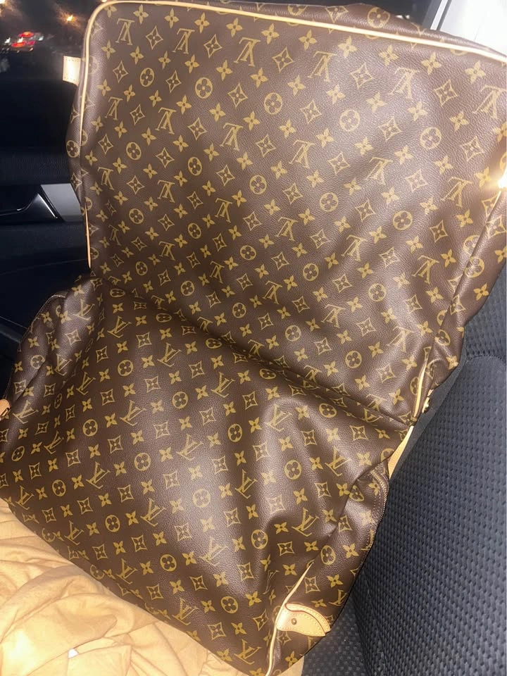 Louis Vuitton Sac Chasse Hunting Bag - photo 4