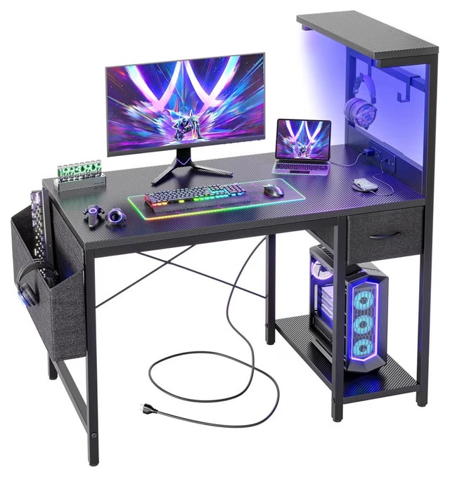 BEXEVUE Gaming Desk (Black) - Like New