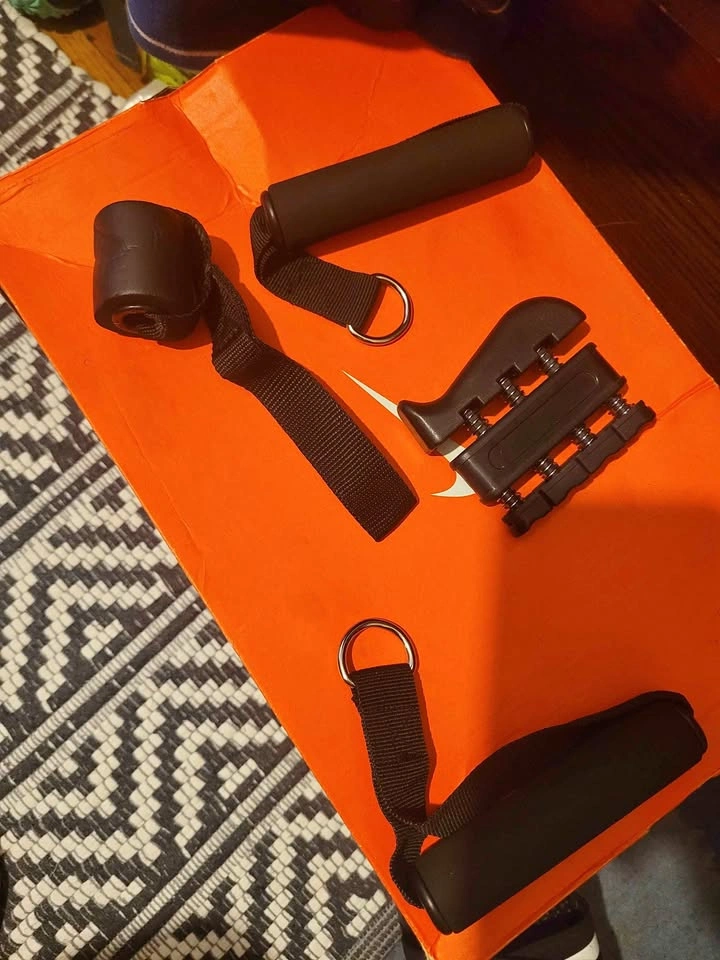 💪🏾Resistance Band Handles, Door Attachment & Finger Trainer👊🏽