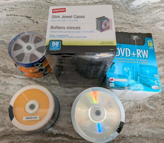 Lot of sealed DVD-R and CD-R
