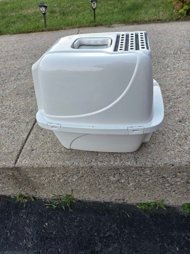 Cat Litter Pan with Odor Door - photo 2