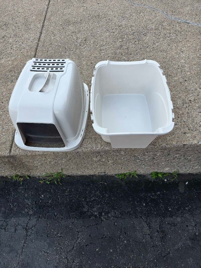 Cat Litter Pan with Odor Door - photo 4