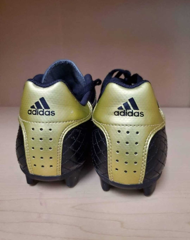 Adidas Soccer Cleats - Kids US Size 5 - photo 3