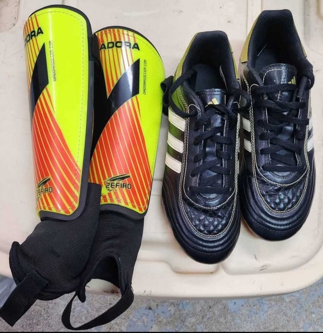 Adidas Soccer Cleats - Kids US Size 5 - photo 5