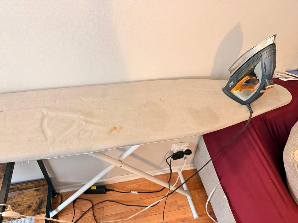 Shark Ultimate Professional Iron & Iron Board