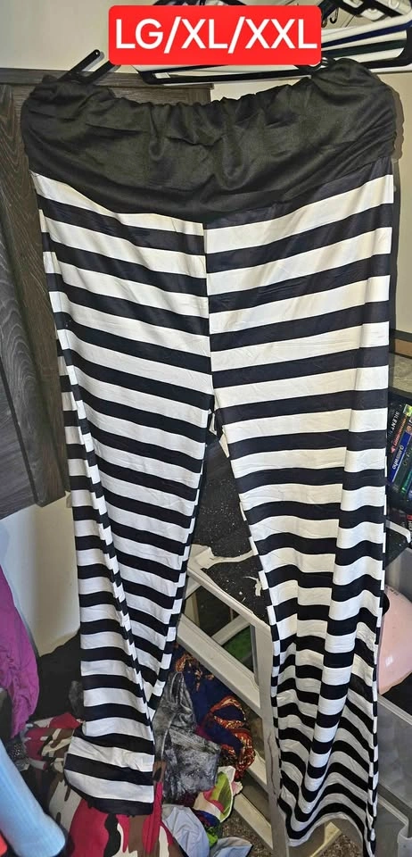Large LEGGINGS LIKE NEW