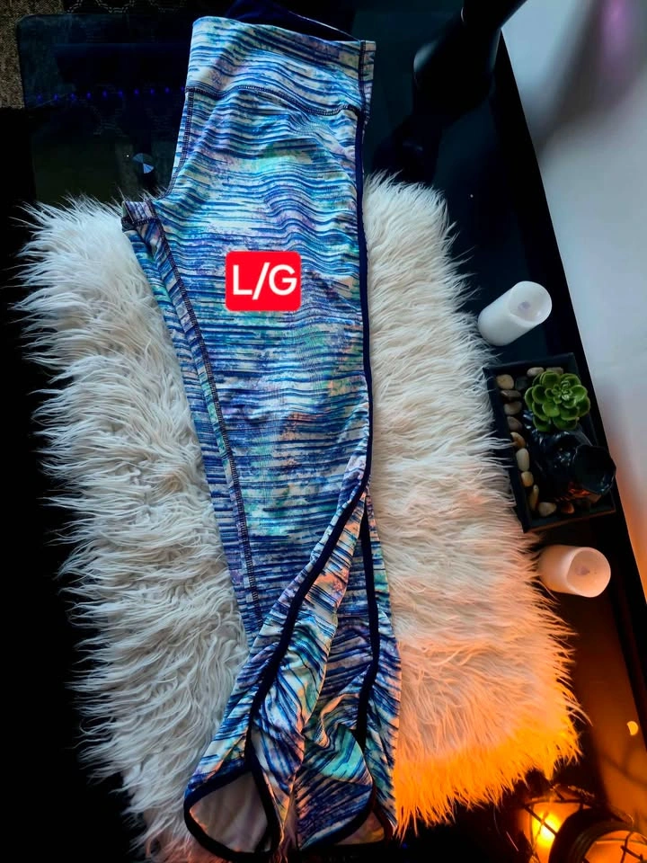 Large LEGGINGS LIKE NEW - photo 3