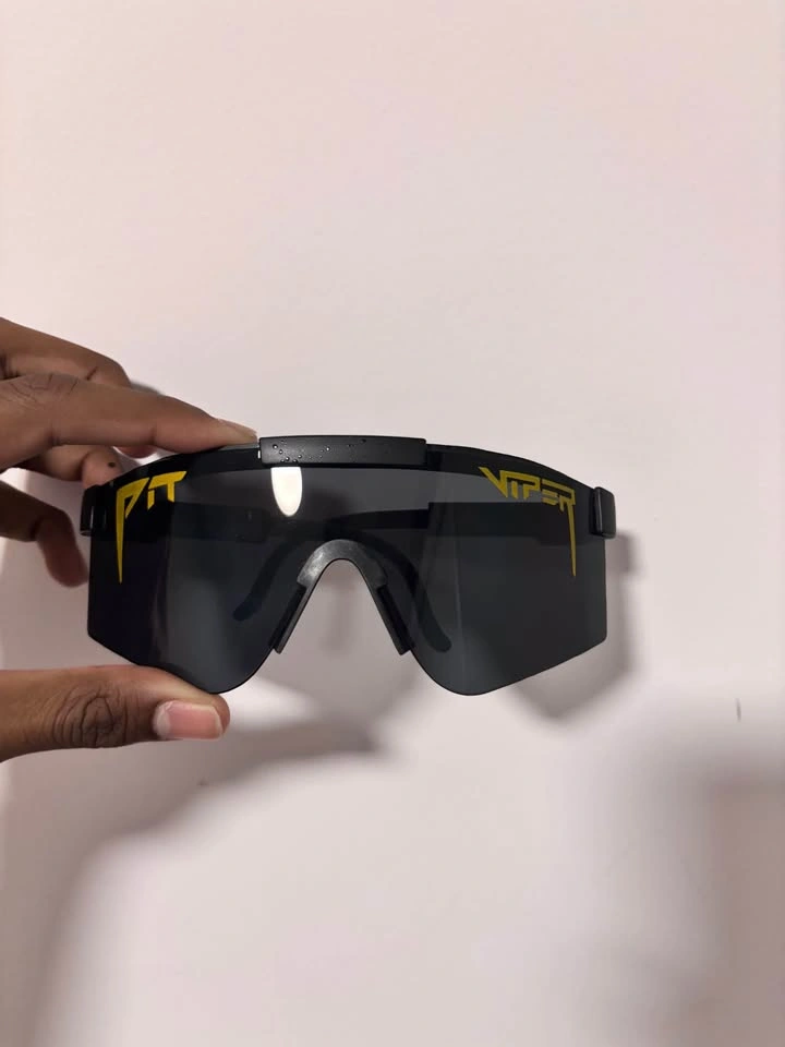 Black and Gold Sunglasses - photo 2