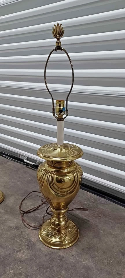 TROPHY SOLID BRASS STIFFEL LAMP