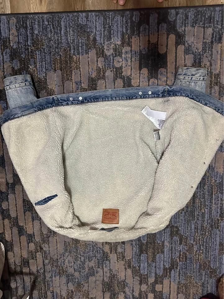 Levi's Sherpa Lined Denim Jacket Size M - photo 2