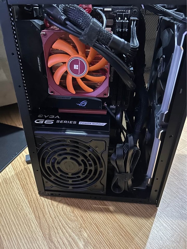 EVGA SuperNOVA 850 G6 850W 80+ Gold ATX PSU - photo 2