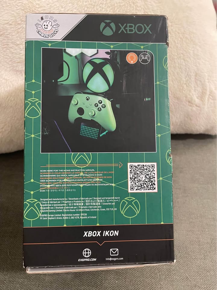 Xbox controller holder/charger - photo 5