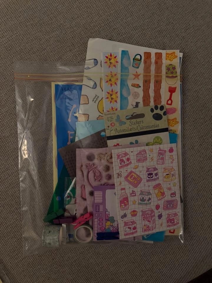19 ITEMS Scrapbook/Journal Kids Pack - photo 2