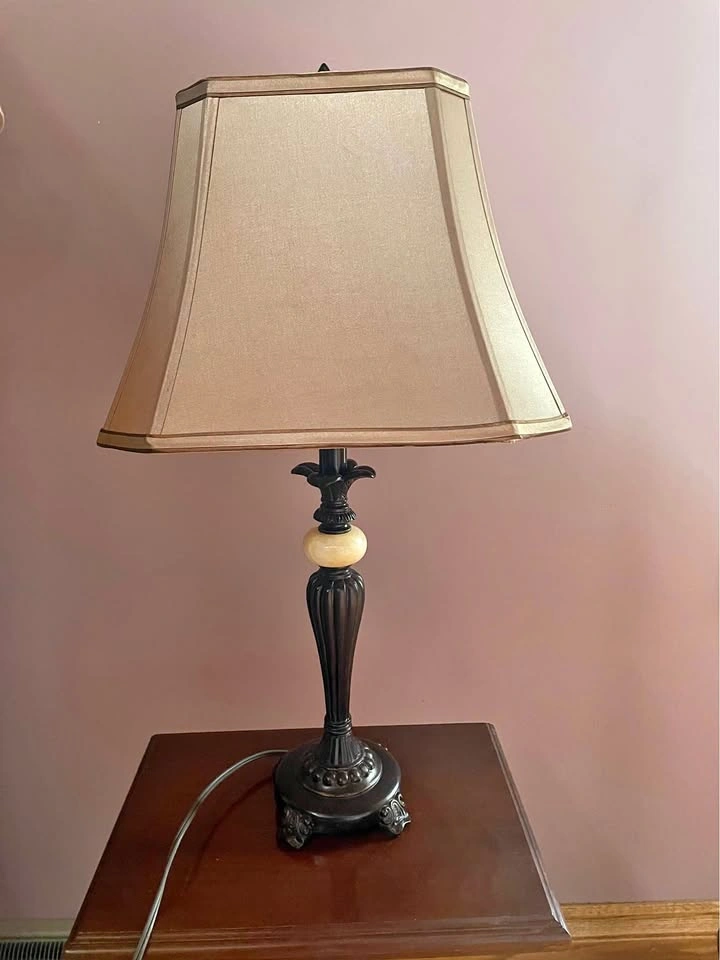 Beautiful Vintage Tri Light Lamp with marble accent
