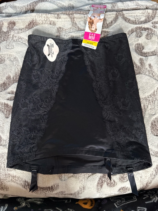Maidenform Flexees Girdle