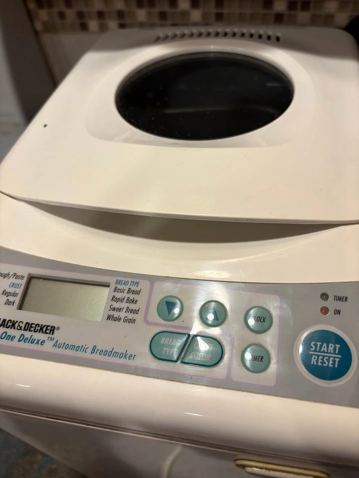 Black and Decker All in One Bread Maker - photo 2