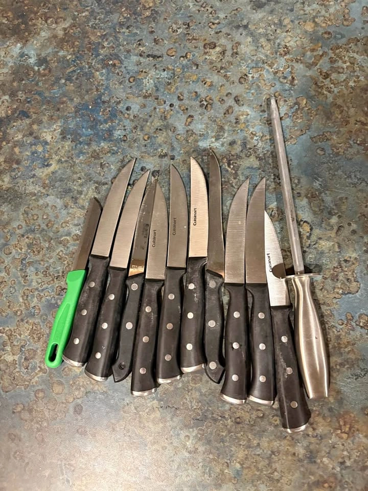 Cuisinart Knives and Knife Sharpener
