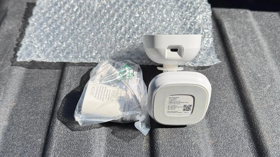 Brand new myQ Smart Garage Video Camera (MYQ-C23AXXW) - photo 2