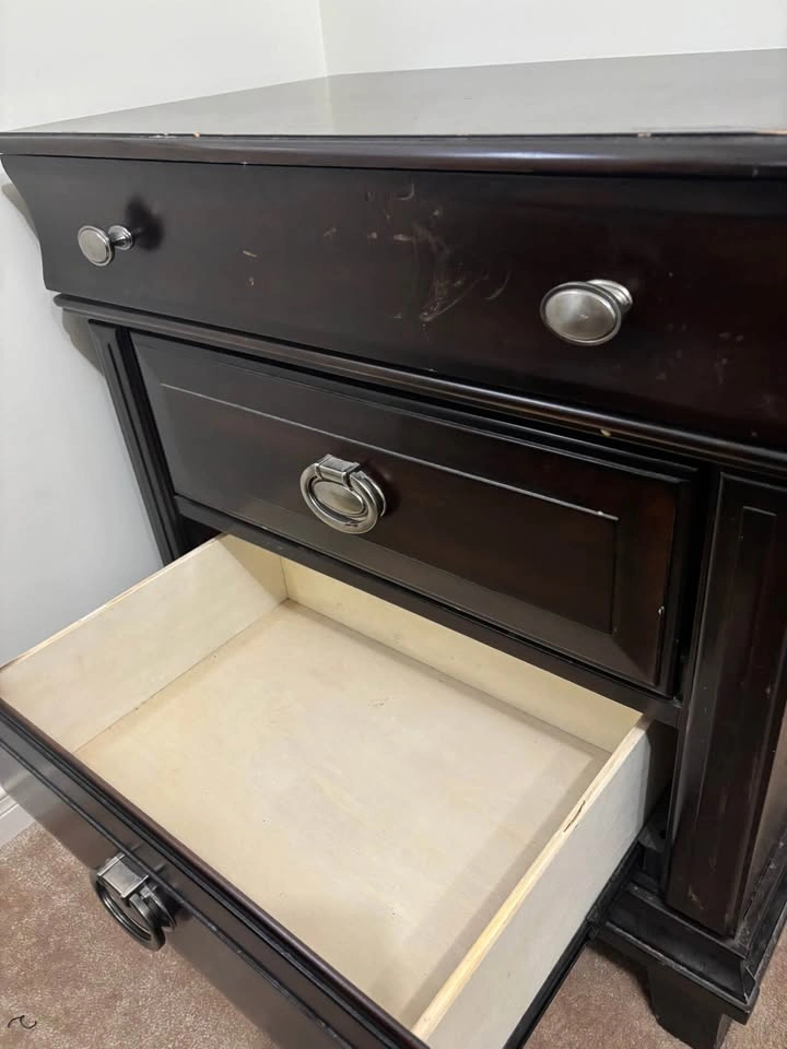 Wooden Drawer Dresser - photo 5