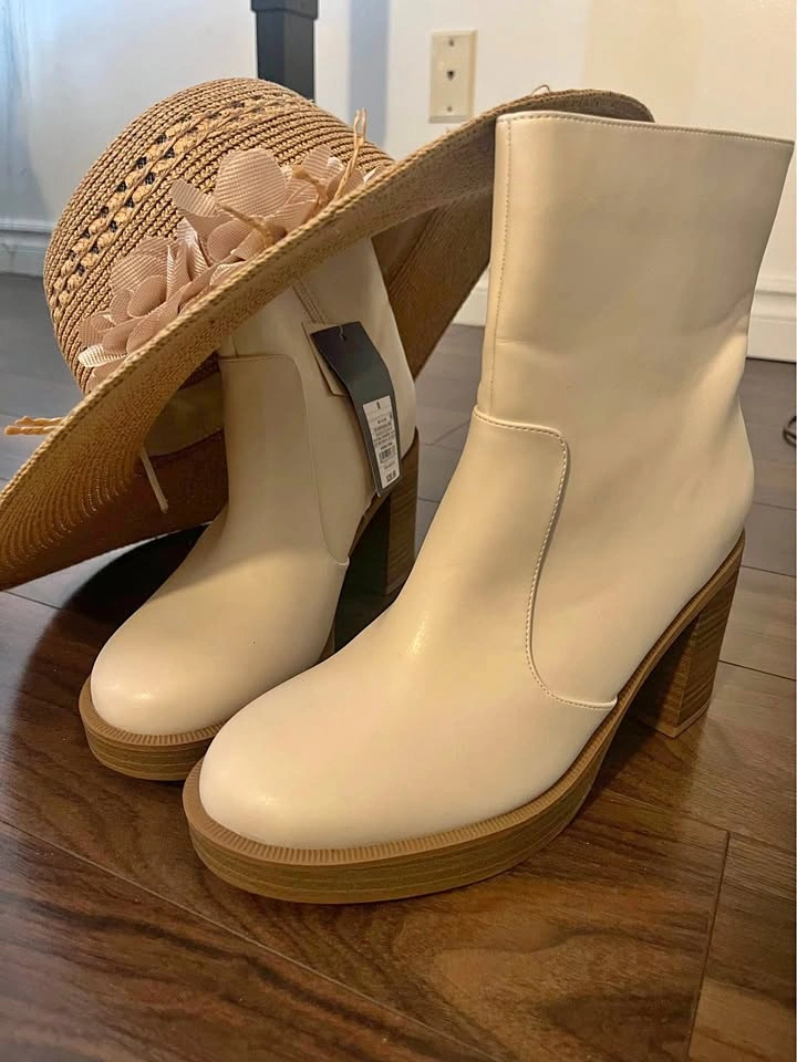 Boots and Hat - Move out sale