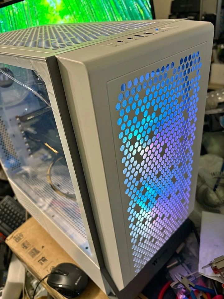 Gaming PC: i5-10400F, 16GB RAM, 250GB SSD, RTX 2060 Super