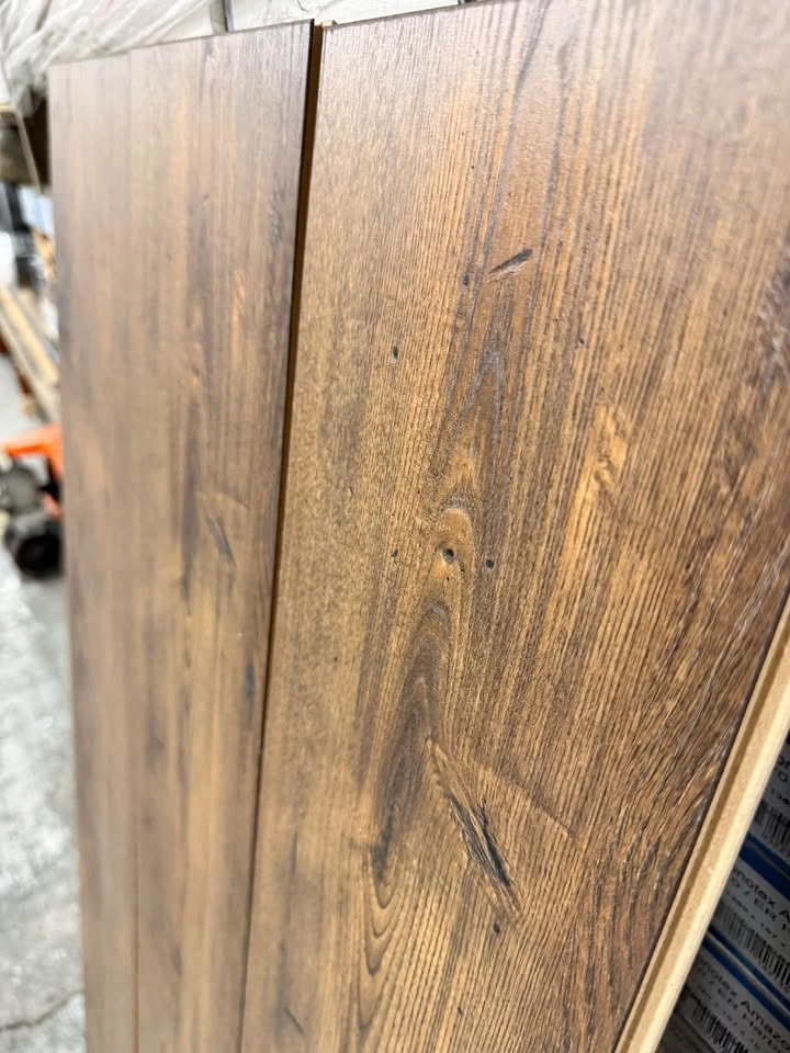 German Laminate Flooring - Kronotex Chestnut AC5 - photo 2