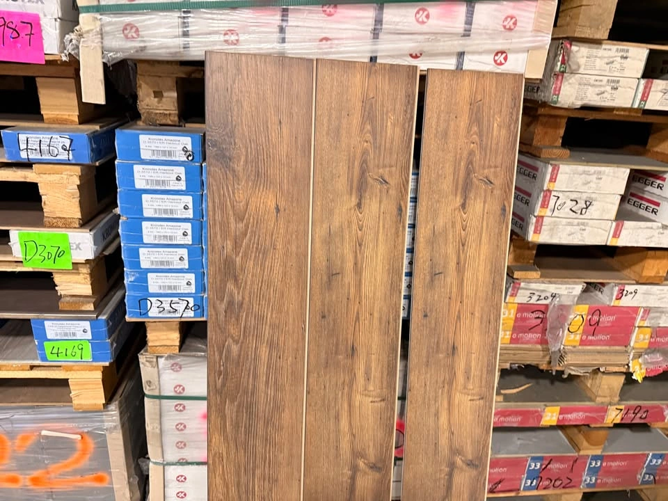 German Laminate Flooring - Kronotex Chestnut AC5 - photo 4