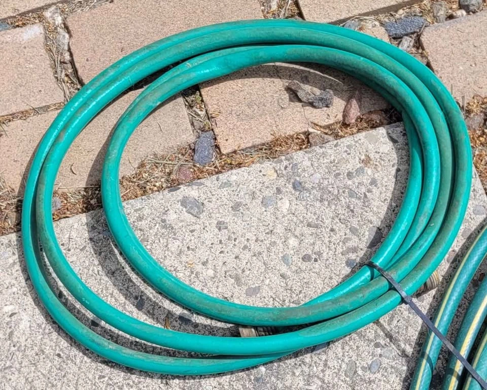 Extra Garden Hoses (5 Piece)  *PENDING * - photo 4