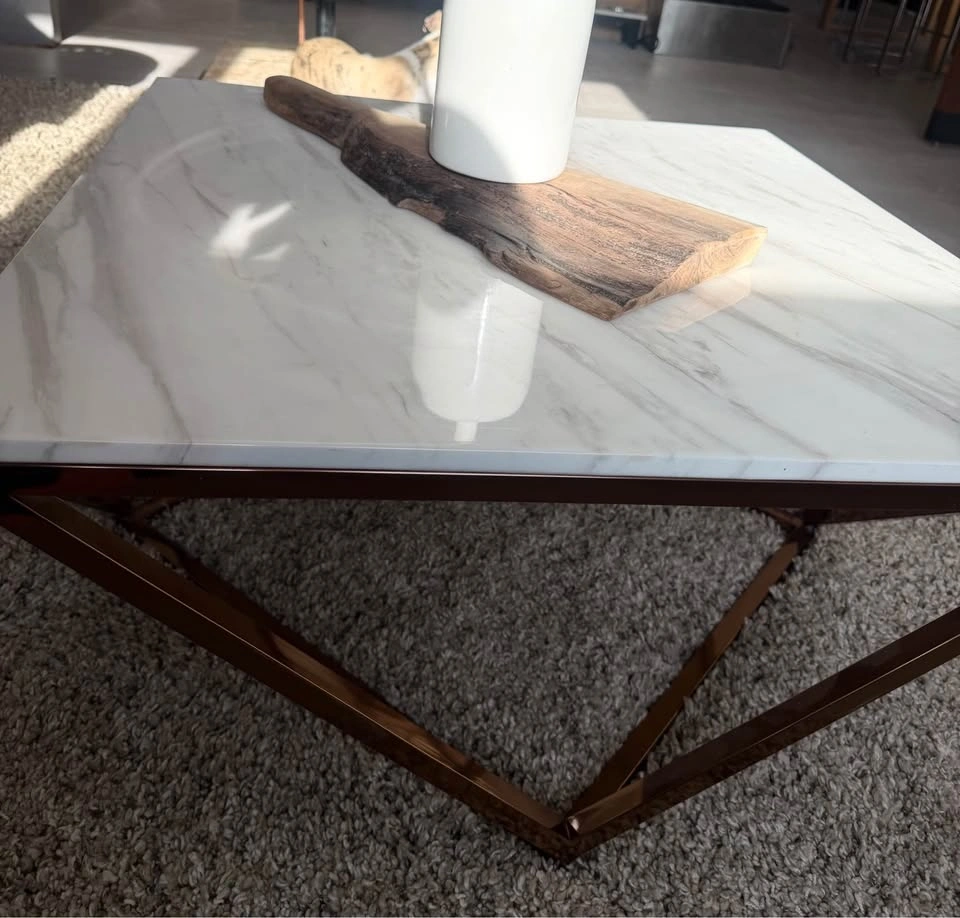 Beautiful Real marble coffee table with rose gold base - photo 2