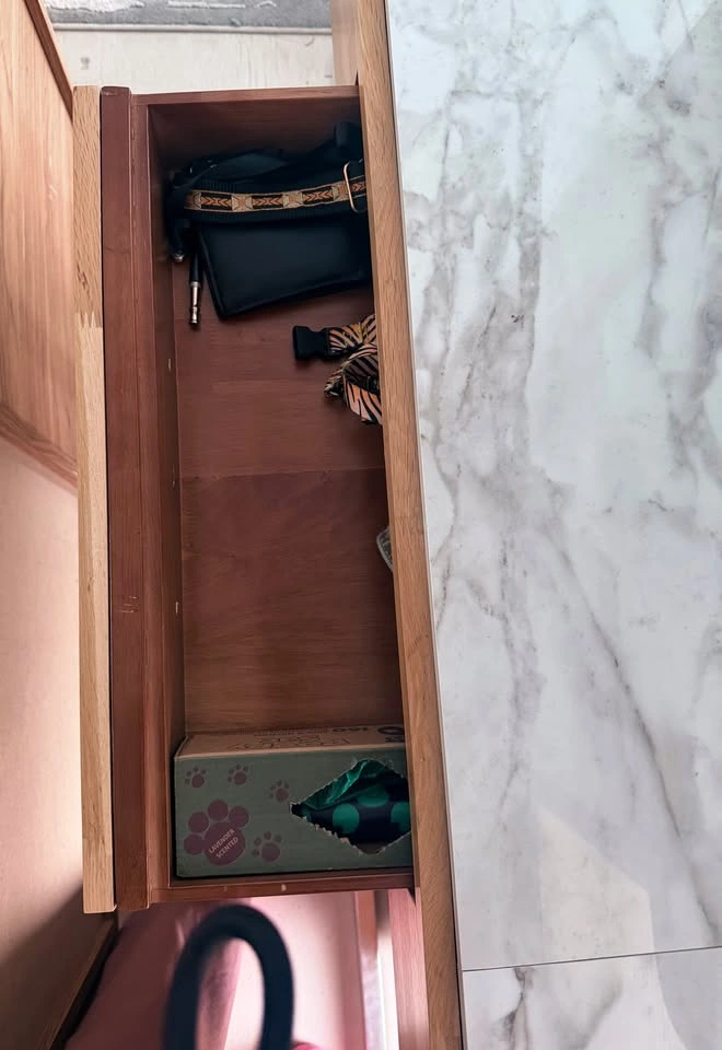 Marble Top Entrance Console Table - photo 3