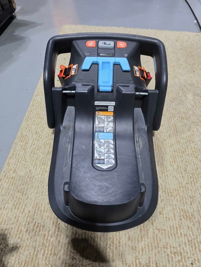 UPPAbaby Mesa V2 Infant Car Seat - Black (2023) - photo 4
