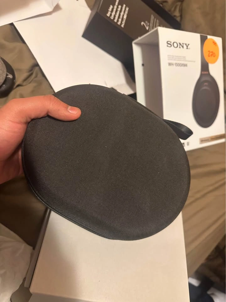 Sony WH1000XM3 Noise Cancelling Headphones - photo 2