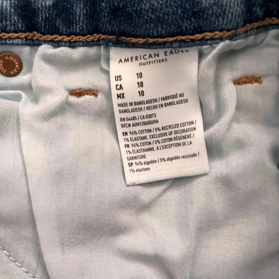 American Eagle Mom Shorts Size 10 Stretch Denim Cuffed High Rise - photo 4