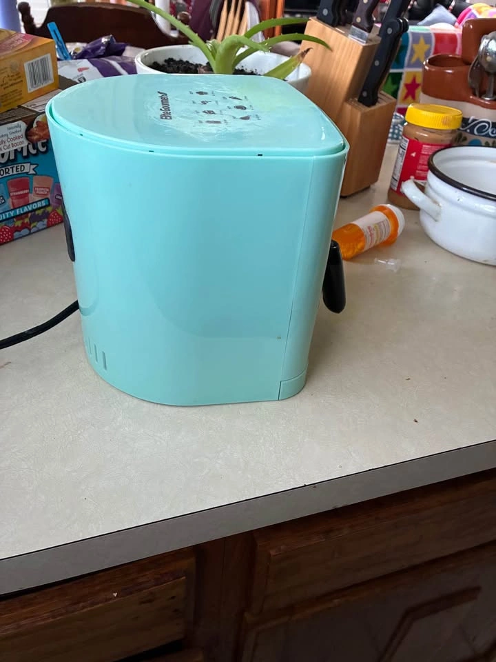 Elite Cuisine 1QT Compact Air Fryer - photo 4