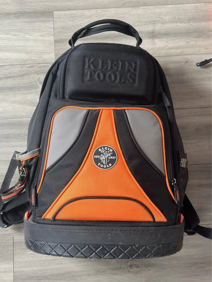 Klein Tool Bag + 28 pc Tool Set - photo 4