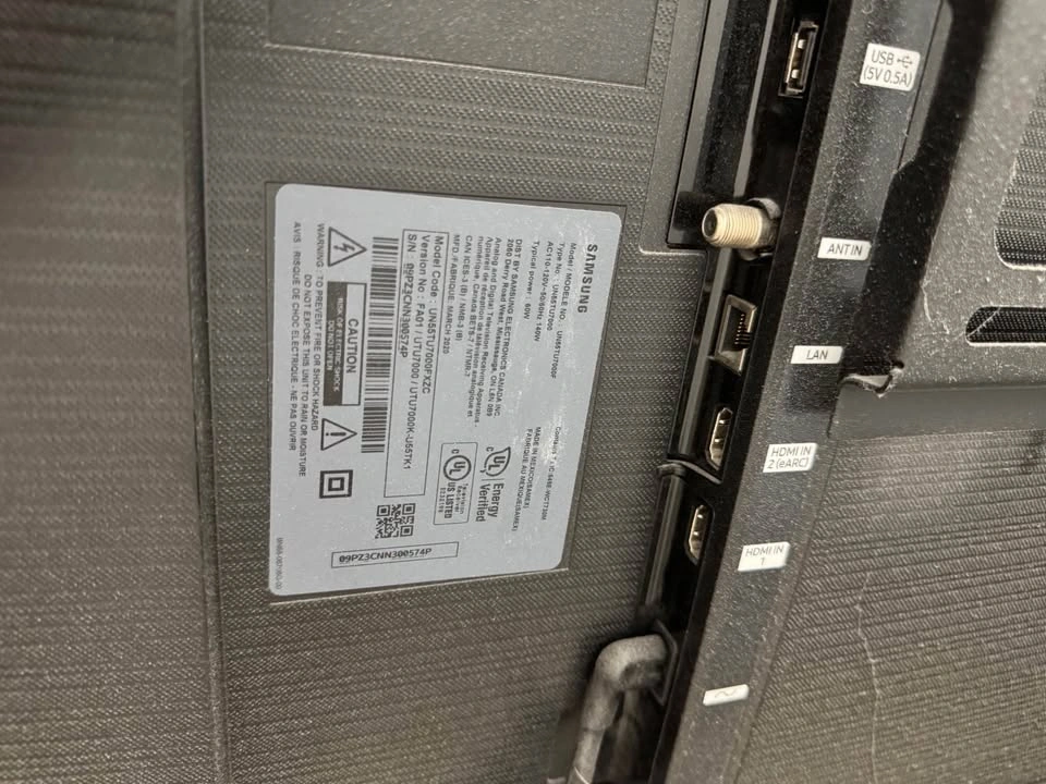 Samsung 55” Crystal UHD 4K Smart TV – TU7000 - photo 2