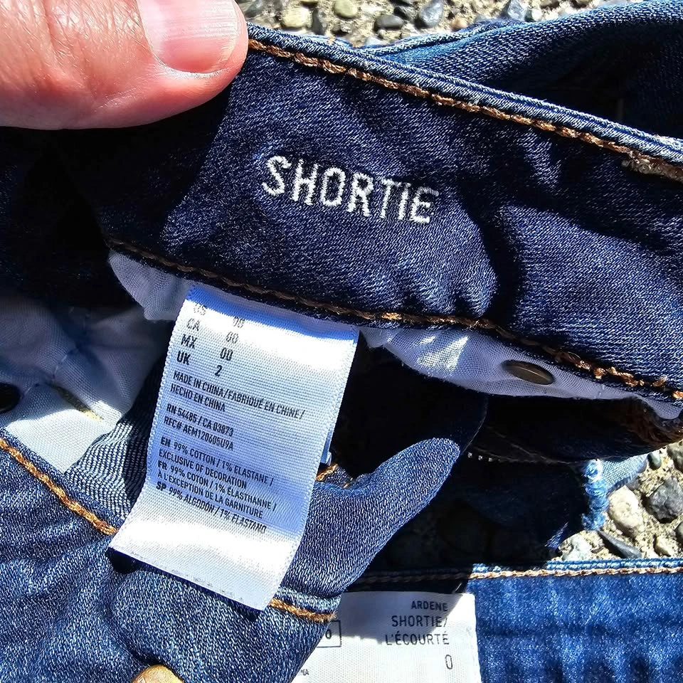 American Eagle & Ardene Distressed Denim Shorties Size 00/0 - photo 3