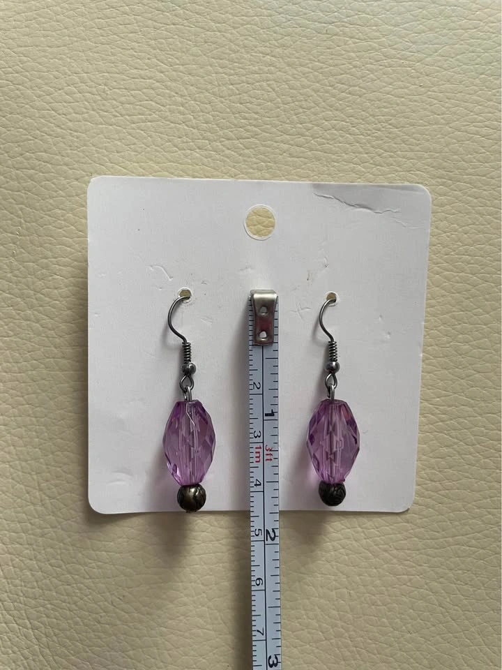 Purple bead earrings - photo 2
