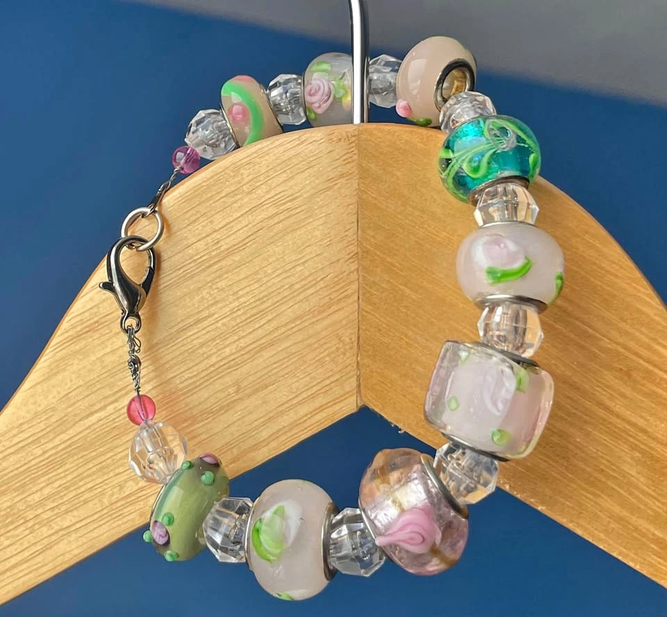 Bead Floral Bracelet