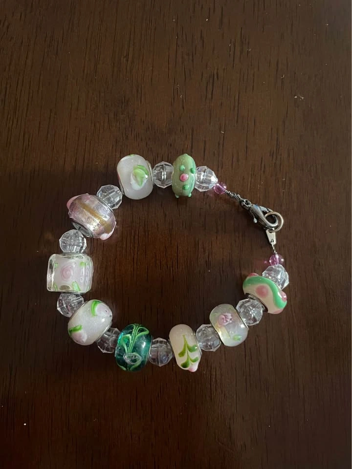 Bead Floral Bracelet - photo 2