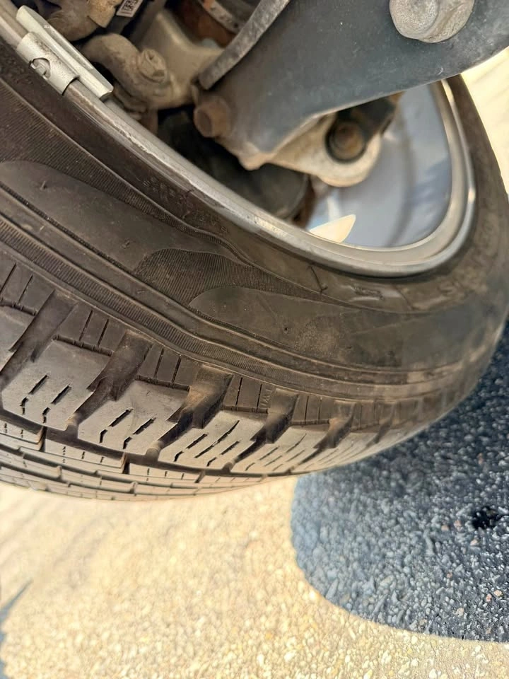 All season Tires 245/50r/20 Pirelli Scorpion