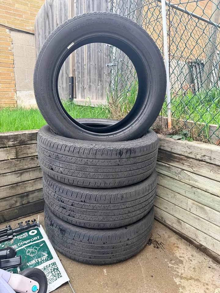 245/50R/20 Set of 4 Continental CrossContact LX Tires