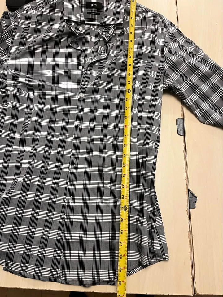 Hugo Boss Dress Shirt - photo 4