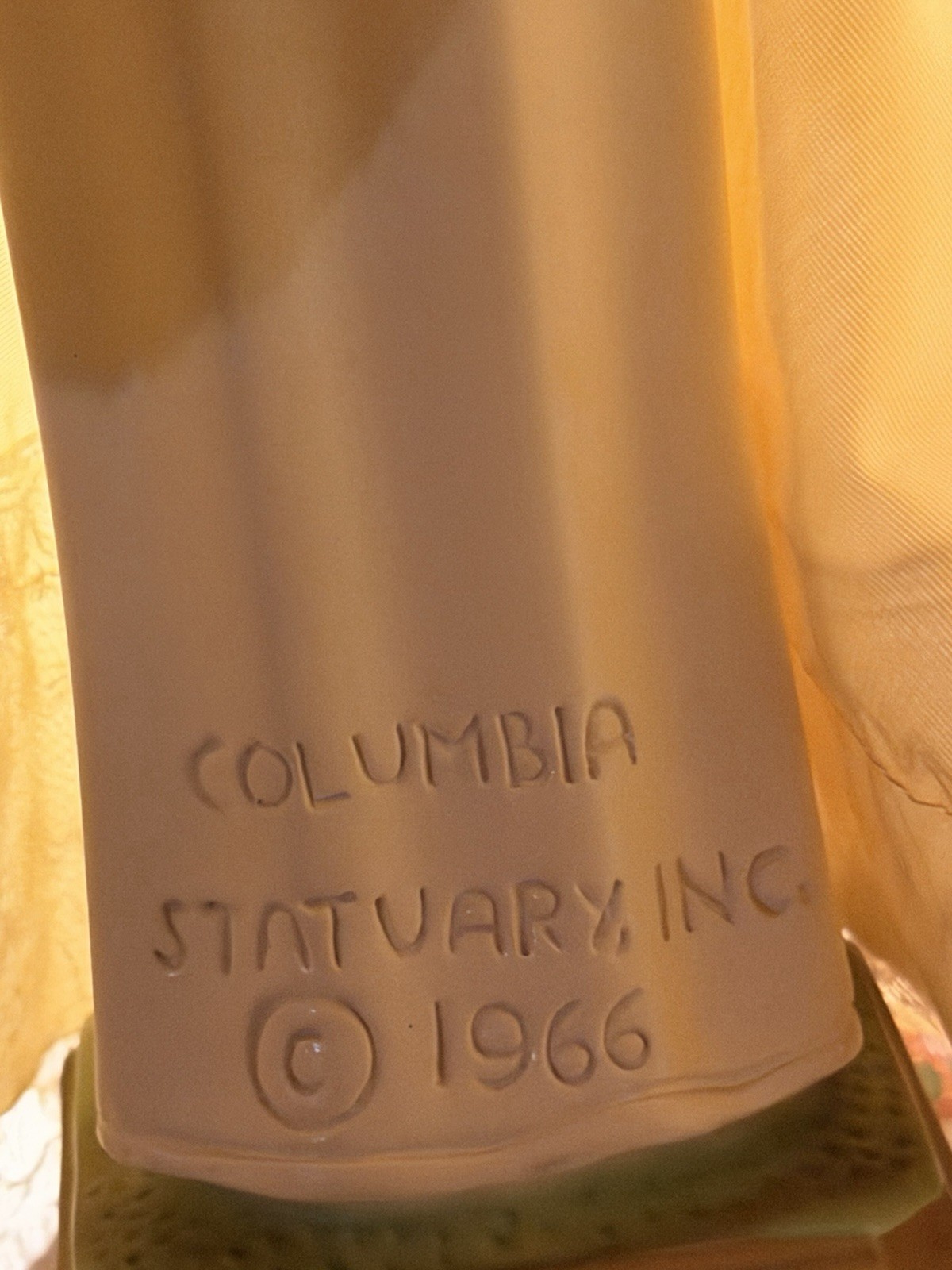 Columbia Statuary 1966 Jesus Ceramic Christian Statue - photo 3