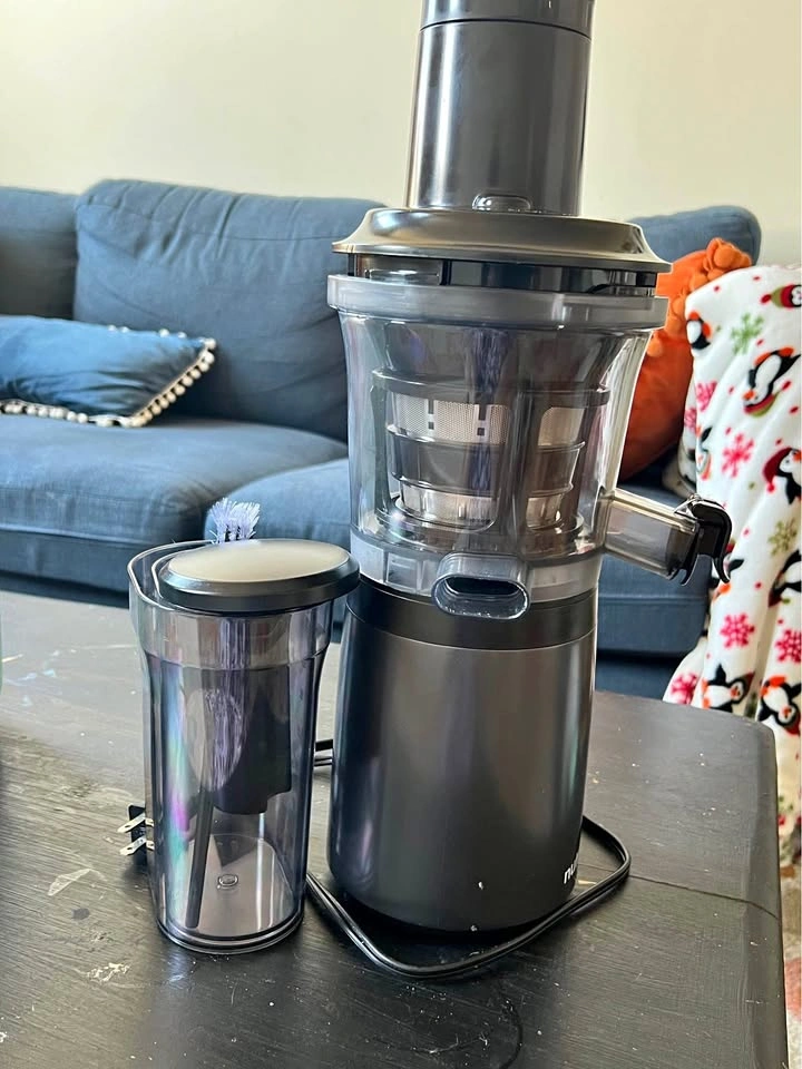NutriBullet Slow Juicer