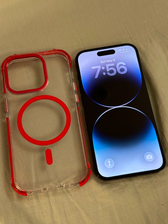 LIKE NEW iPhone 14 Pro 128GB Space Black Unlocked